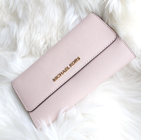 Sale!!!! SEE MY CLOSET - Picture 17 of 17